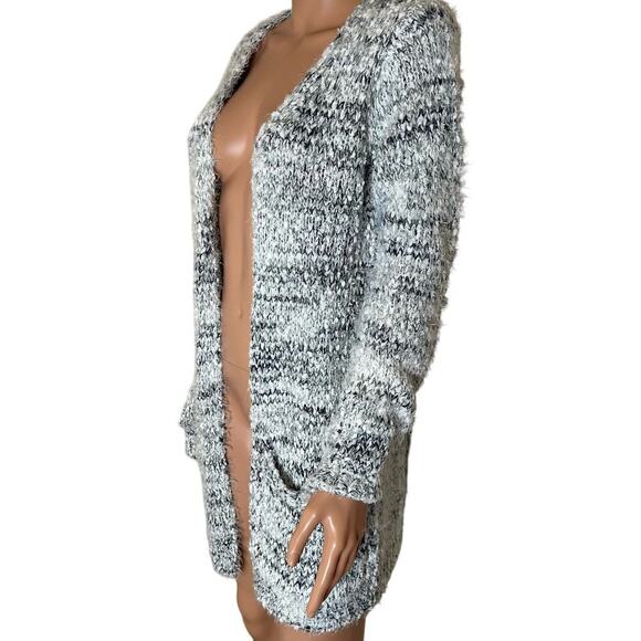 Madison Lilly cardigan sweater open front pockets eyelash gray white SZ MD - Picture 4 of 11